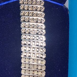 Women’s Diamonds tennis bracelet